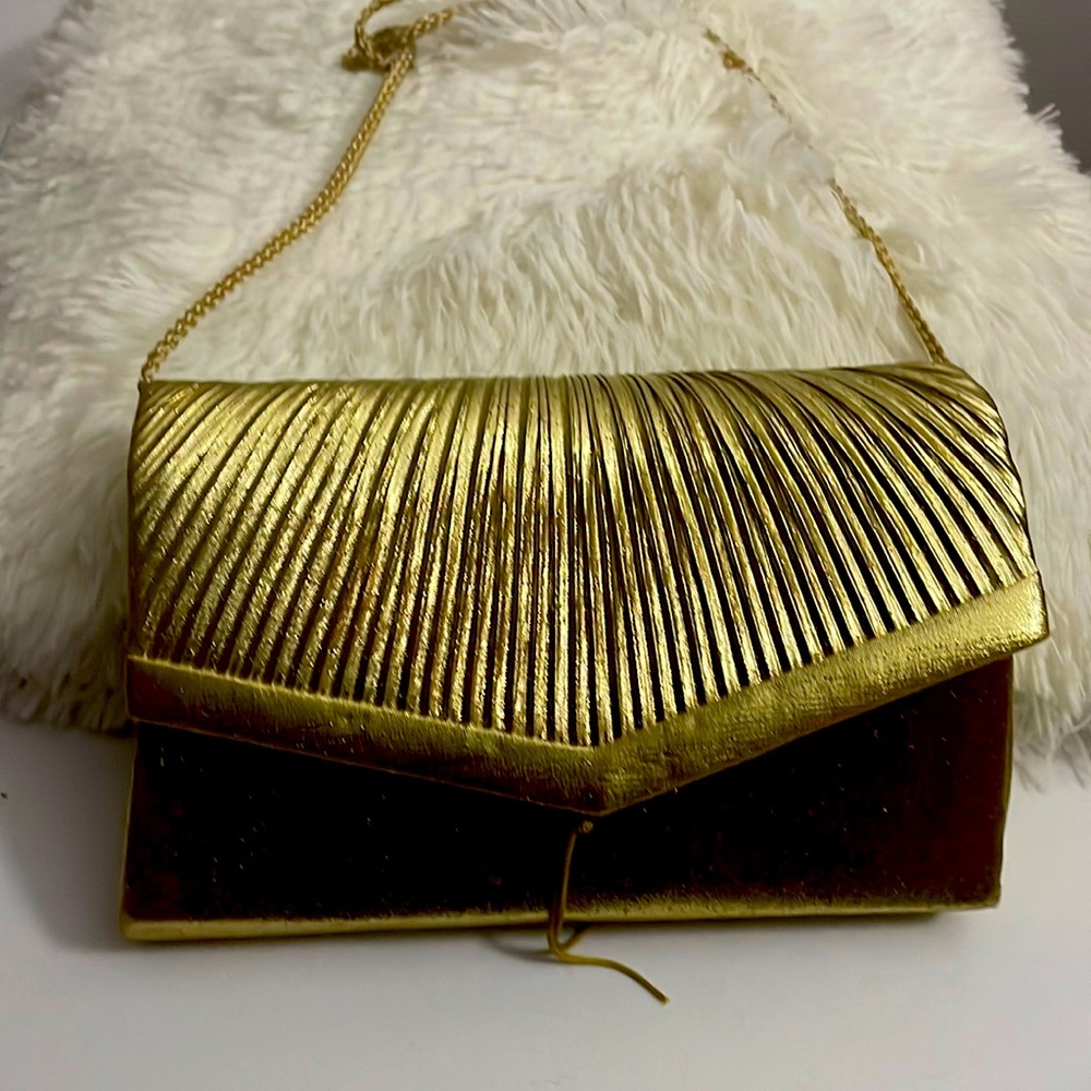 Gold Metallic Purse with strap.